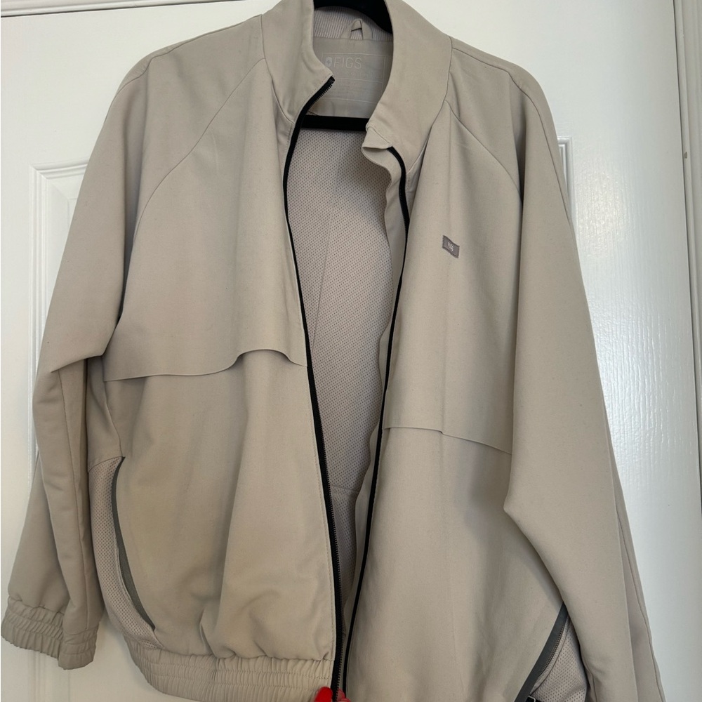 FIGS Women’s Bone Sydney Scrub Jacket